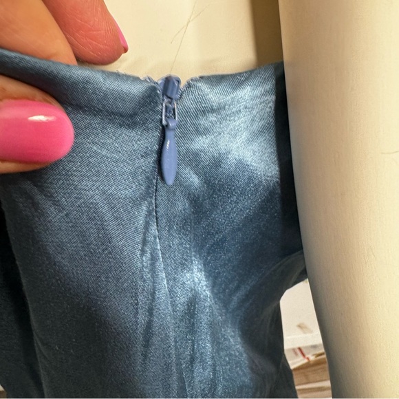 ELLIATT Revolve Shiny Satin Blue Sexy One Sleeve Mini Dress NWT Size Medium - Picture 8 of 13